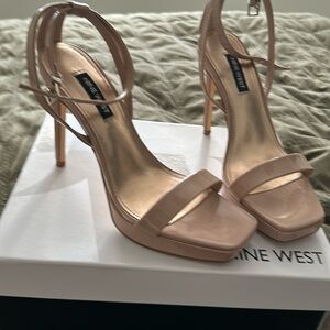 Wore 1 time , like new, I wear 6 - 6 1/2 , very comfortable